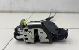 Замок двери передней левой Toyota Corolla Verso AR10 2004-2009