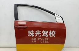 Дверь передняя правая Toyota Corolla E180 2013-2018