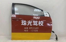 Дверь передняя правая Toyota Corolla E180 2013-2018