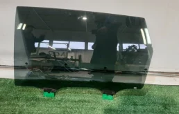 Стекло двери Audi Q7 2015-2023 4M