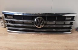 Решетка радиатора Volkswagen Touareg 2018-2023 CR7