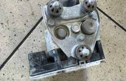Блок abs Volkswagen Touareg 2010-2018 7P