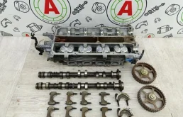 Головка блока цилиндров Ford Focus 2004 1481578 ХЕТЧБЕК 1.6L ZETEC-S PFI (100PS)