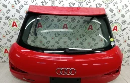 Крышка багажника AUDI A1 2011 8X3827023 8X CAXA
