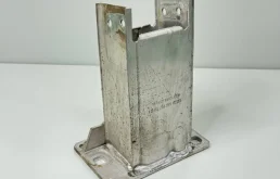Кронштейн усилителя переднего бампера Audi A4 8K0807133C B8
