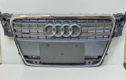 Решетка радиатора Audi A4 8K0853651 B8