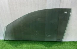 Стекло двери передней левой Audi Q3 8U0845201 8U