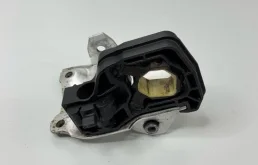 Кронштейн (крепление) радиатора правый BMW 5 51117186514 GT F07 REST