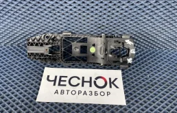 Кронштейн ручки двери Volkswagen Touareg 2 2012 5N0837885H CGEA, передний левый
