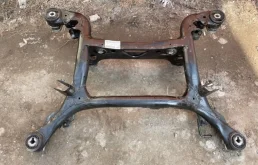 Балка Audi Q8 2021 4M0500025 CVMD, задняя