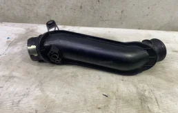 Патрубок интеркулера Volkswagen Touareg 2012 7P0145795 3.0