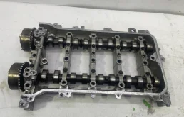 Постель распредвала Toyota Corolla 2008 1110337020 E150 1ZR-FE
