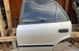 Дверь Toyota Corolla 1992-1997 6700412780 AE110, задняя левая