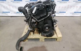 Двигатель AUDI A4 2007-2015 06H100034C 8K2 CDNB