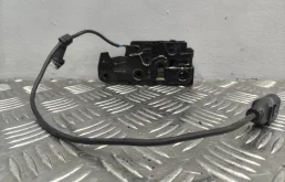 Замок капота Audi A4 B8