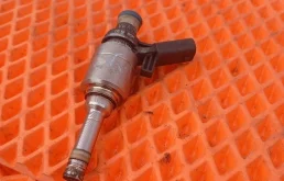 Форсунка топливная Volkswagen Passat 2011 06H906036H B6 BZB