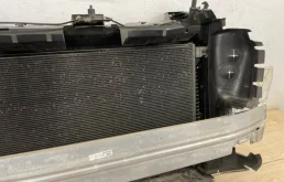 Кассета радиаторов для Audi Q7 на фотографиях