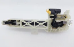 Ручка двери передняя правая внешняя для Hyundai Solaris на фотографиях