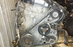 Двигатель Ford Focus 2 1525706 QQDB