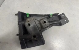 Кронштейн переднего бампера Volvo S60 2014 31323833, правый