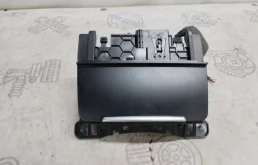 Пепельница Audi A5 2016 8K0857951C 8T