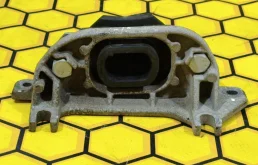 Опора двигателя Nissan Almera 2016 11220JD000 G15 K4M, левая