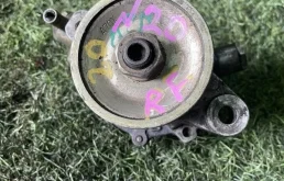 Насос ГУР Mazda C23832600C RF