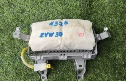 Подушка безопасности пассажира Toyota Prius 2011 7396047050 ZVW30 2ZR-FXE
