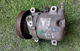 Компрессор кондиционера Nissan 926002J204 SR20