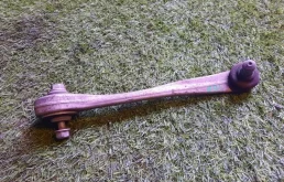 Рычаг Audi A4 8K0407506A 8K8, передний правый
