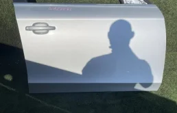 Дверь Audi A4 2010 8K0831052J 8KCDH CDH, передняя правая