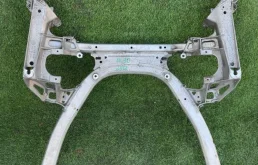 Подрамник BMW 5 6759461 E60, передний