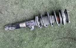 Стойка амортизатора BMW X1 2012 31316851338 E84 N20B20A, передняя правая
