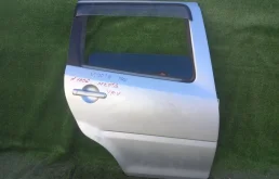 Дверь Daihatsu YRV 6700397401000