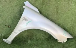Крыло Mazda Atenza 2005 GJ6A52111E GGEP LFVE, переднее правое
