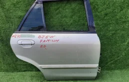 Дверь Mazda Familia B25D72020G