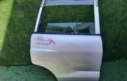 Дверь Mitsubishi Dingo MR465726 CQ2A