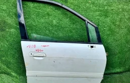 Дверь Mitsubishi Chariot MR376252