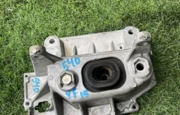 Опора двигателя Nissan Juke 2011 11254CH000 YF15 HR15DE, левая