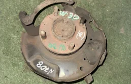 Ступица Nissan Largo 400145C006 W30, передняя правая