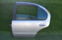 Дверь Nissan Cefiro 8210151U30 A32
