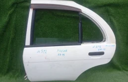 Дверь Nissan Pulsar H21011N530 FN15