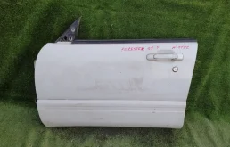 Дверь Subaru Forester 61101FC012 SF5, передняя