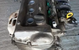 Двигатель Toyota Corolla 1900021200 NZE121 1NZFE