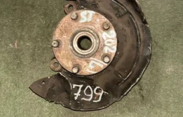 Ступица Toyota Carina 4321220220 ST202, передняя левая
