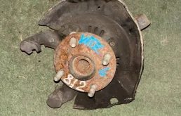 Ступица Toyota Vitz 4321152020 SCP10, передняя левая