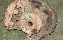 Ступица Toyota RAV4 4355042010, передняя правая