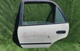 Дверь Toyota Corolla 6700412780 CE113
