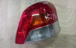 Стоп-сигнал Toyota Vitz 8155152530 SCP90, задний правый