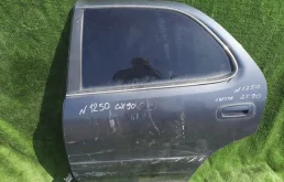 Дверь Toyota Mark II 6700422420 GX90